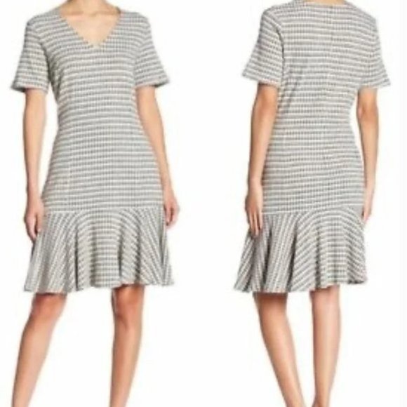 Pleione Dresses & Skirts - Pleione Short Sleeve Gray Dress Size Small Plaid Workwear Knit Peplum Office